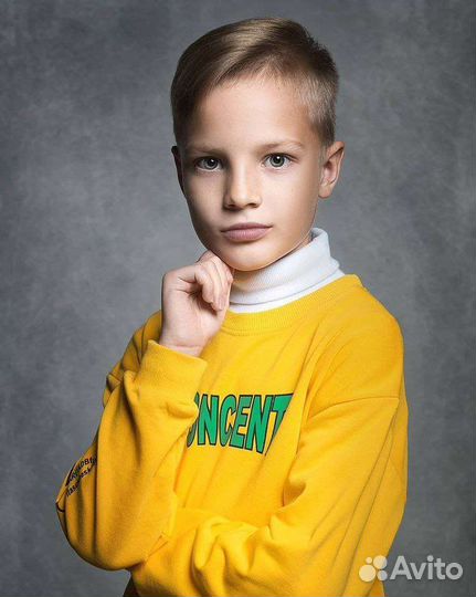 Работа моделью подросток