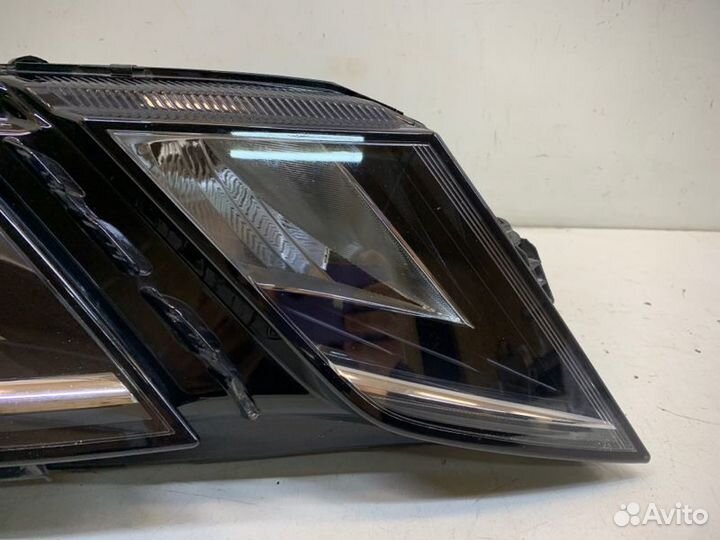 Фара правая Skoda Octavia A7 FL 2017-2020