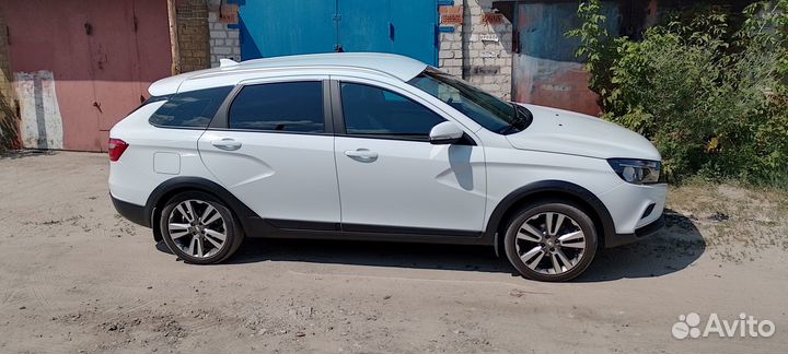 LADA Vesta Cross 1.6 CVT, 2021, 49 668 км