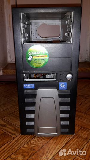 Корпус пк Gigabyte ATX черный, стальной, без бп