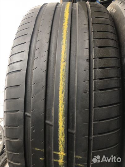 Michelin Pilot Sport 4 SUV 275/50 R21