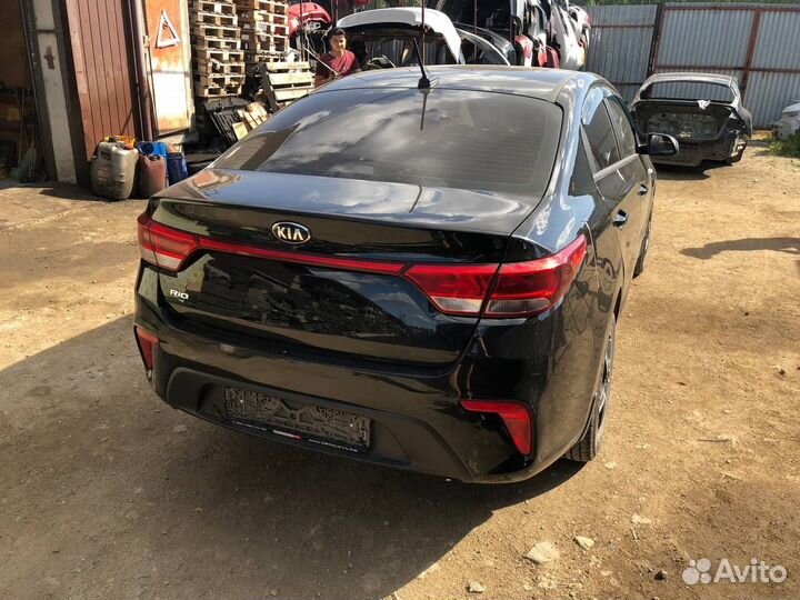 В разбор поступил KIa Rio 4, 3, 2