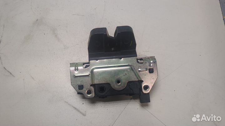 Замок багажника Opel Astra H, 2009