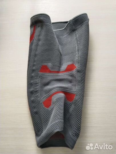 Наколенники