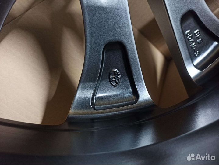 Диски toyota rav 4 r 19 оригинал