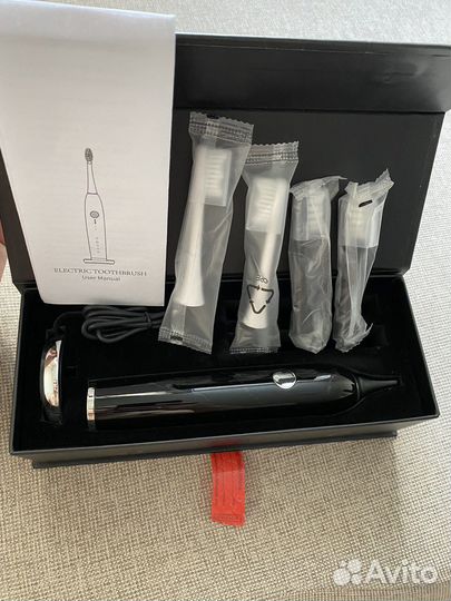Электрическая зубная щетка innocent новая