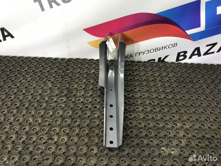 Кронштейн замка кабины левый