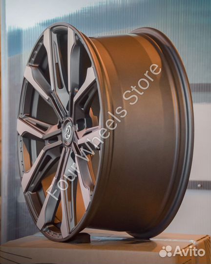 Кованые Диски на Toyota Land Cruiser 200 R21 наличие