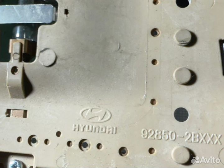 Фонарь салона (плафон) Hyundai Santa Fe 2.2 2008