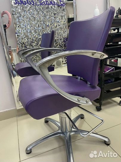 Парикмахерское кресло