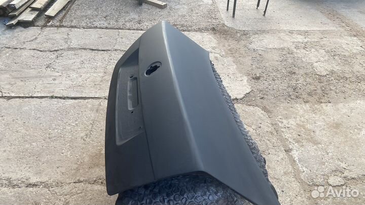 Продаю крышку багажника Фольцваген Бора