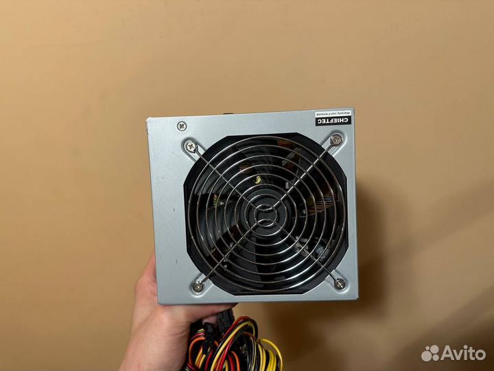Блок питания Chiftec 500W