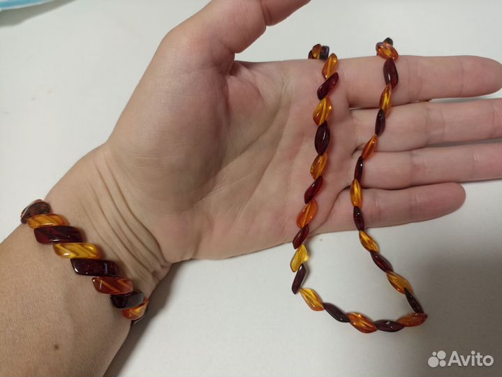 Янтарные бусы и браслет