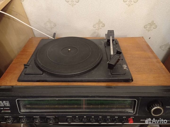 Проигрыватель пластинок СССР