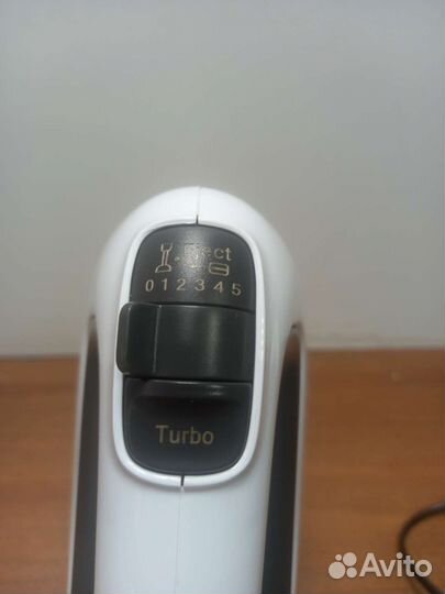 Миксер Moulinex HM461110