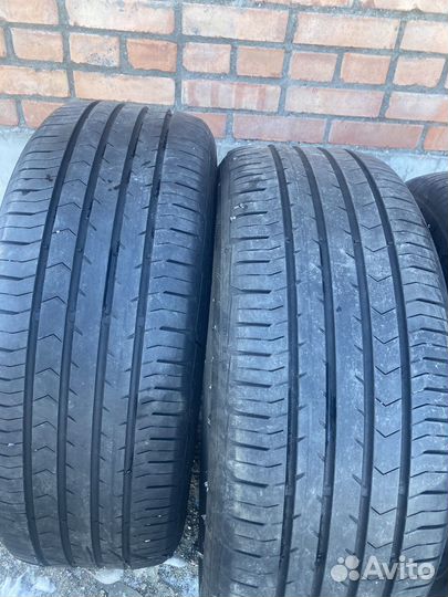 Continental ComfortContact - 5 215/55 R17 94V