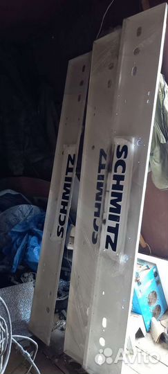 Полуприцеп рефрижератор Schmitz Cargobull SKO 27, 2000