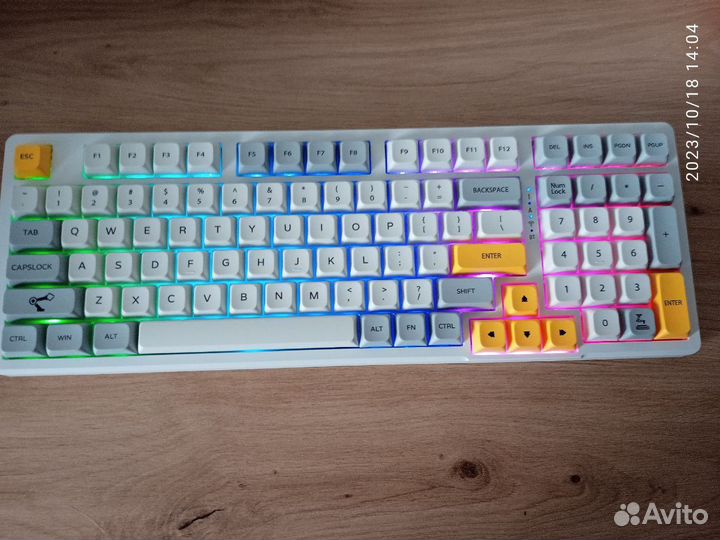 Кастомная механическая клавиатура STE Аrtniх GK98