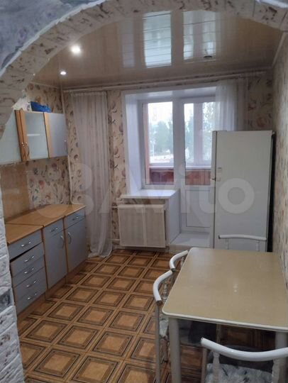 2-к. квартира, 60 м², 4/10 эт.