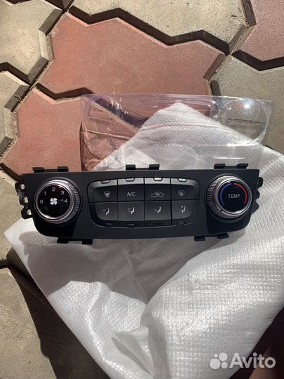 Панель управления климатической установкой jac