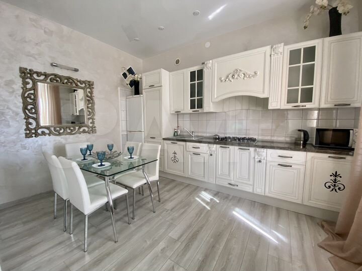 3-к. квартира, 93 м², 3/4 эт.