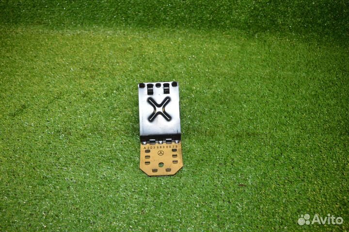 Башмак противооткатный Mercedes w211 3.2