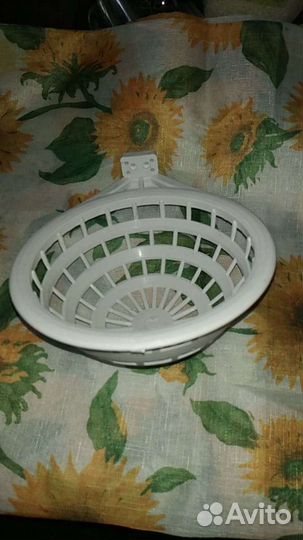 Гнездо, поилка, зеркало/жердочка для птиц