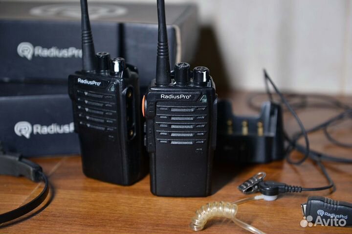 Рации RadiusPro RP-301*2шт + гарнитуры