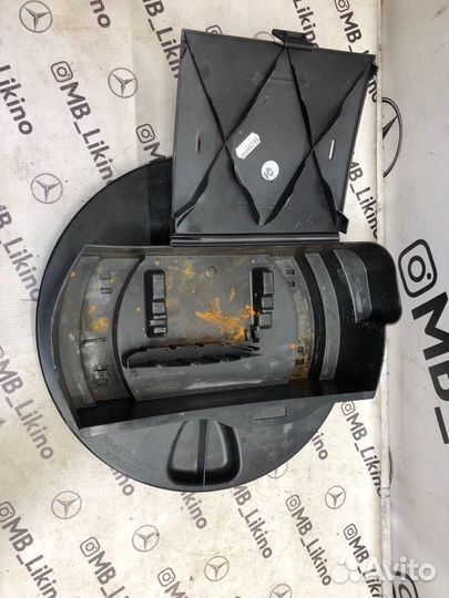 Ниша запасного колеса Mercedes Cl W216