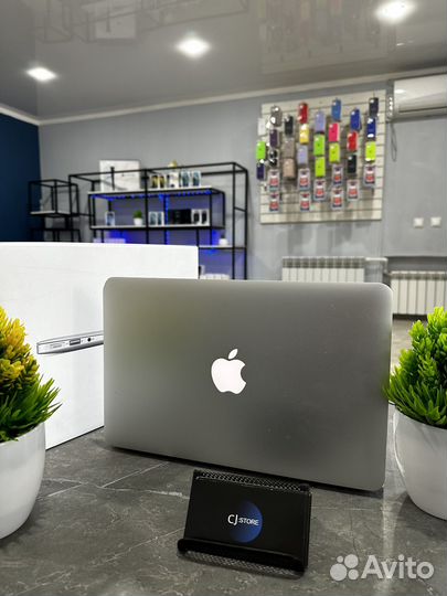 Apple MacBook Air 11