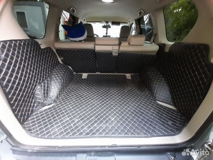 Продам коврики в багажник