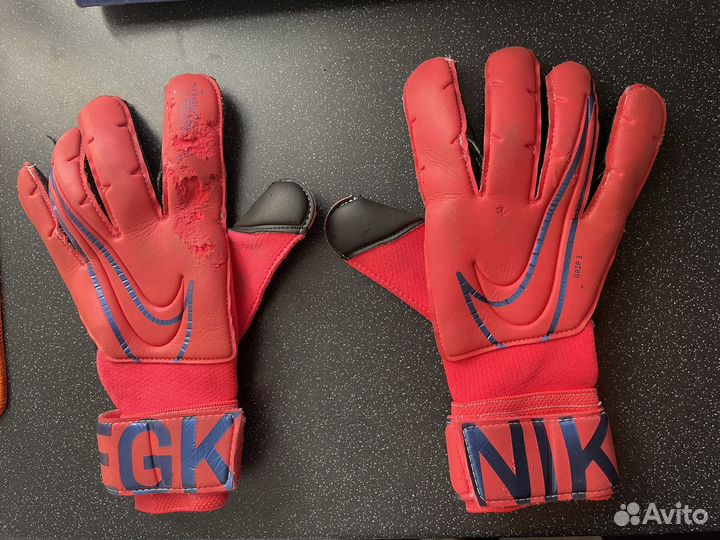 Вратарские перчатки nike