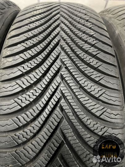 Michelin Alpin 5 215/65 R17 99H