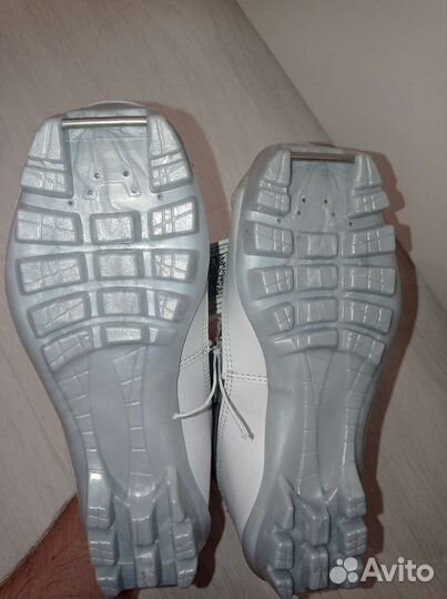 Ботинки лыжные