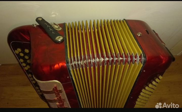 Баян Hohner Maestro 3