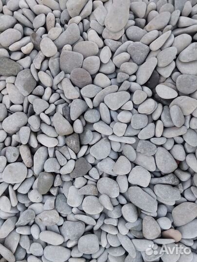 Декоративная галька (мелкие камушки 20-70 мм)