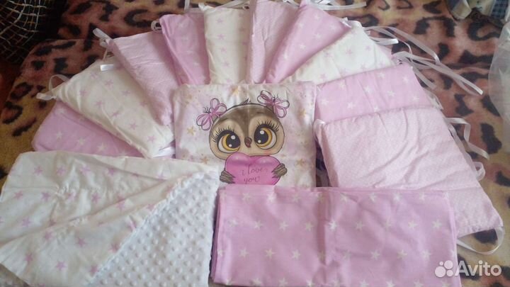 Набор в кроватку(бортик,плед,простынь)