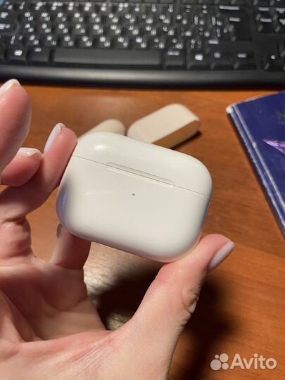 Кейс AirPods Pro оригинал