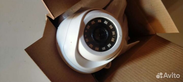 Камера видеонаблюдения купольная