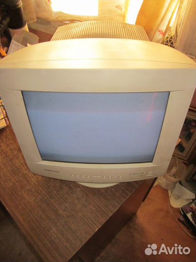 Монитор samsung