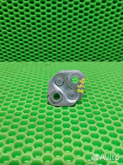 Ответная часть замка двери Acura Rdx TB1 K23A1