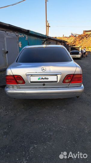 Mercedes-Benz E-класс 2.2 МТ, 1997, 450 000 км