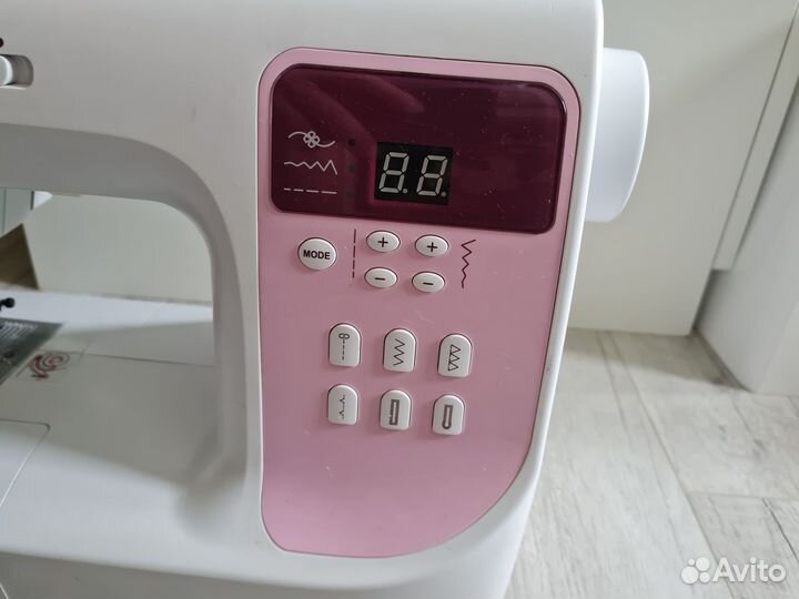 Швейная машинка AstraLux (на запчасти)