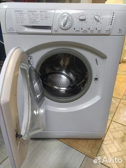 Стиральная машина Hotpoint Ariston arsl 100