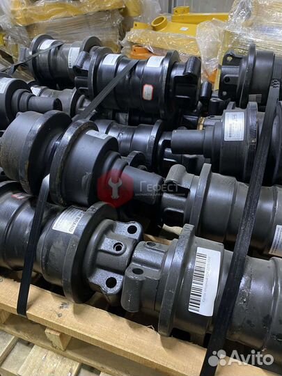 Каток поддерживающий Volvo EC140LC