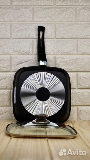 Сковорода антипригарная для гриля с крышкой