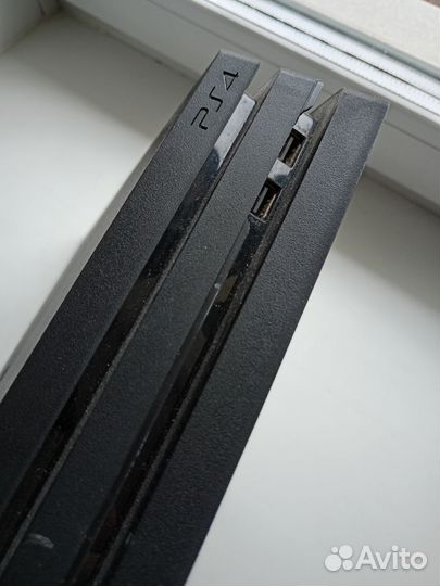 Sony playstation 4 pro 1tb