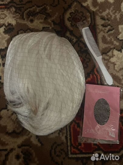 Парик белый короткий