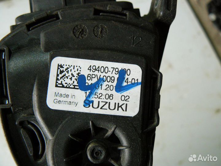 Педаль газа Suzuki SX4 2011г
