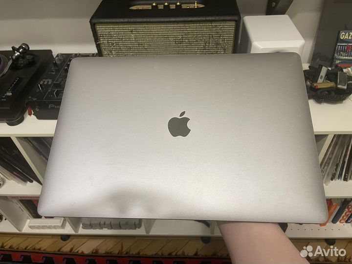 Macbook pro 15 retina 2016
